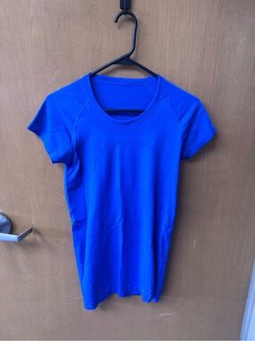lululemon athletica Electric Blue Short Sleeve Active Tee